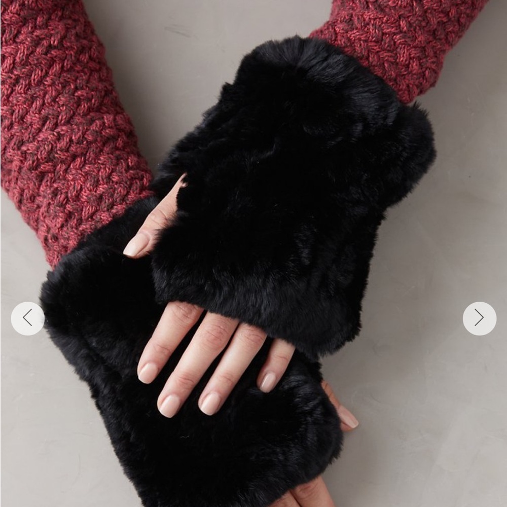 Overland Black Rabbit Fur Mittens